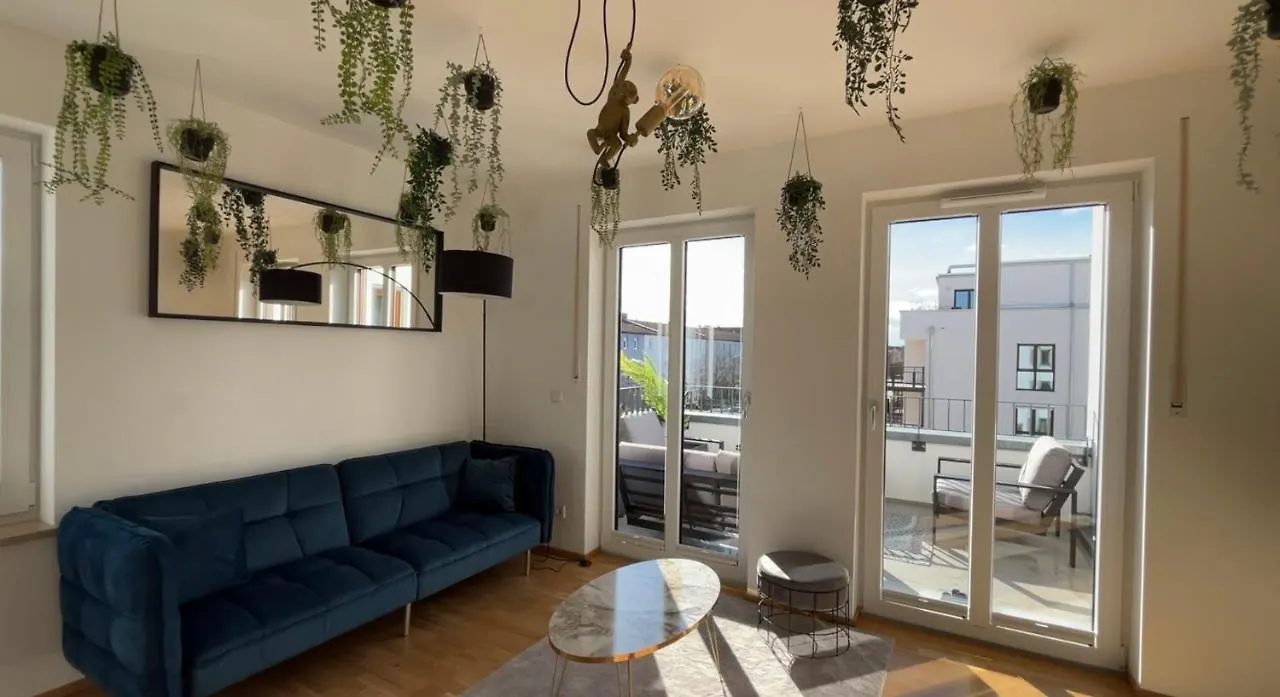 Keyruna Apartments - A3 Anbindung - Highspeed Wlan - Netflix Neutraubling 0*,